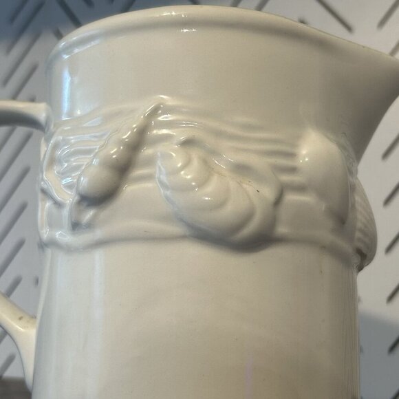 VTG Ceramic Seashells Starfish Pitcher Raised White 1993 CBK Taiwan Beach House - Picture 11 of 11